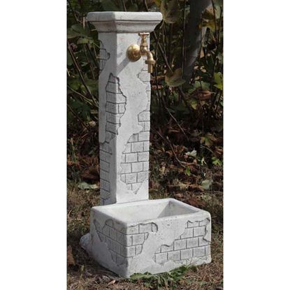 Immagine di FONTANA DEL BORGO 28X38XH73 CM TUFO